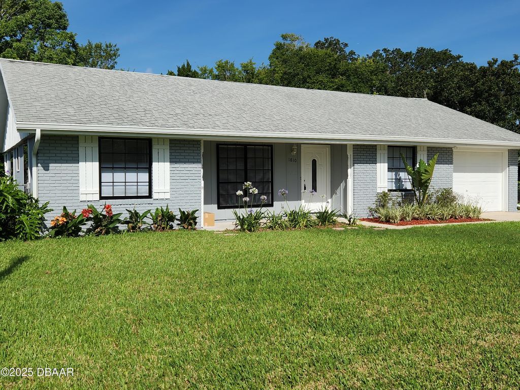 1810 Western Rd, South Daytona, FL 32119