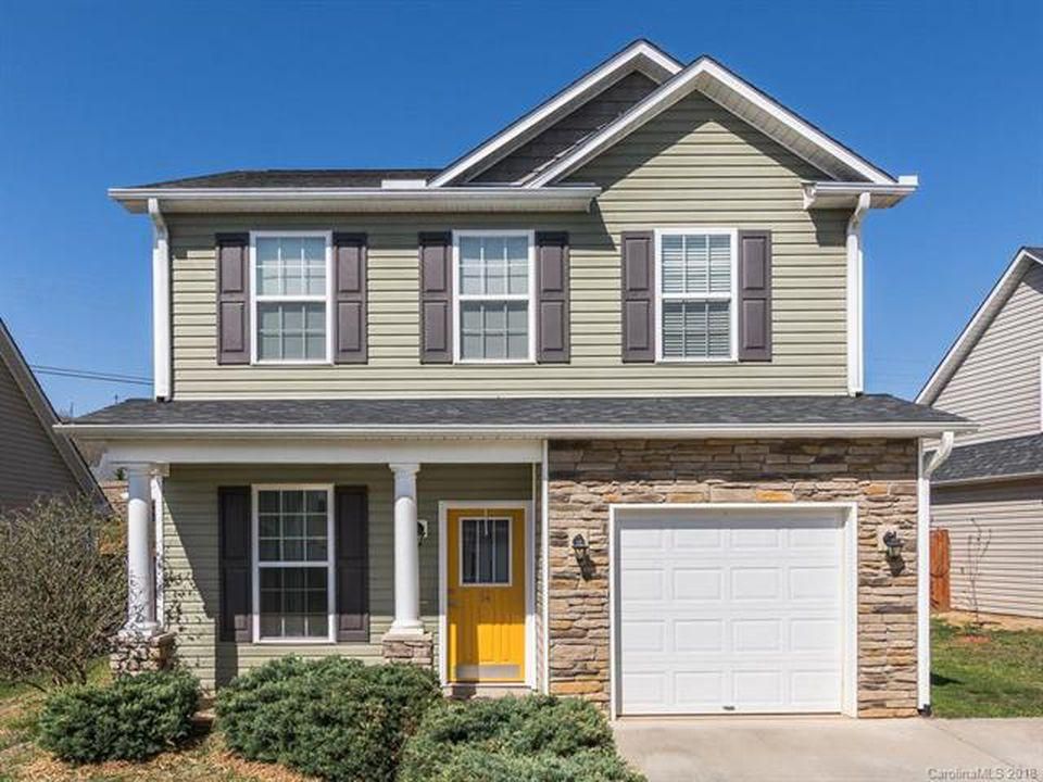 14 Daphne Dr, Arden, NC 28704