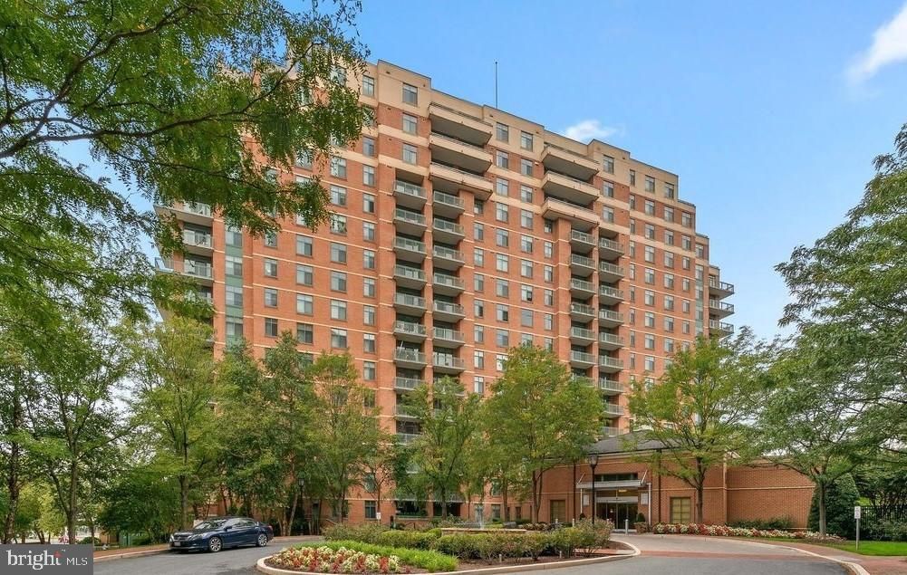 11700 Old Georgetown Rd #1601, North Bethesda, MD 20852