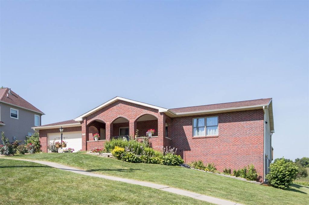 301 Western Ave, Oxford, IA 52322 Trulia