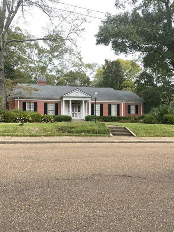 840 Meadowbrook Rd, Jackson, MS 39206 Trulia