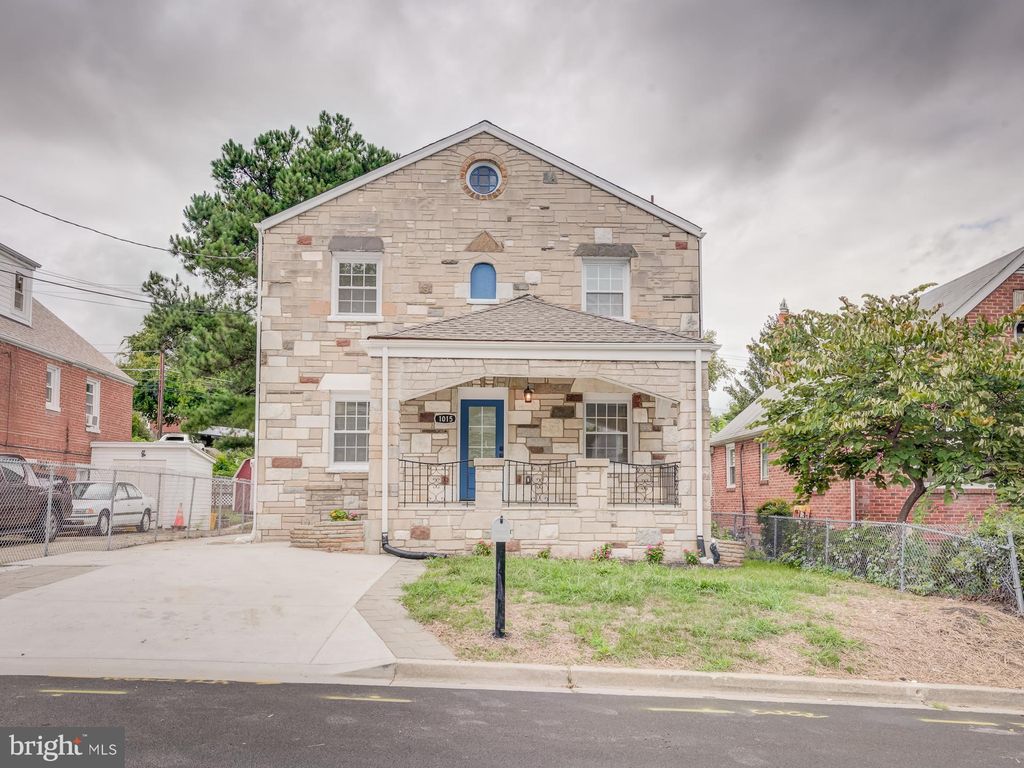 1015 Mentor Ave, Capitol Heights, MD 20743