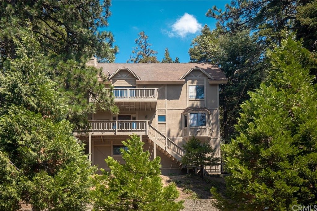 413 Cimarron Ln, Lake Arrowhead, CA 92352