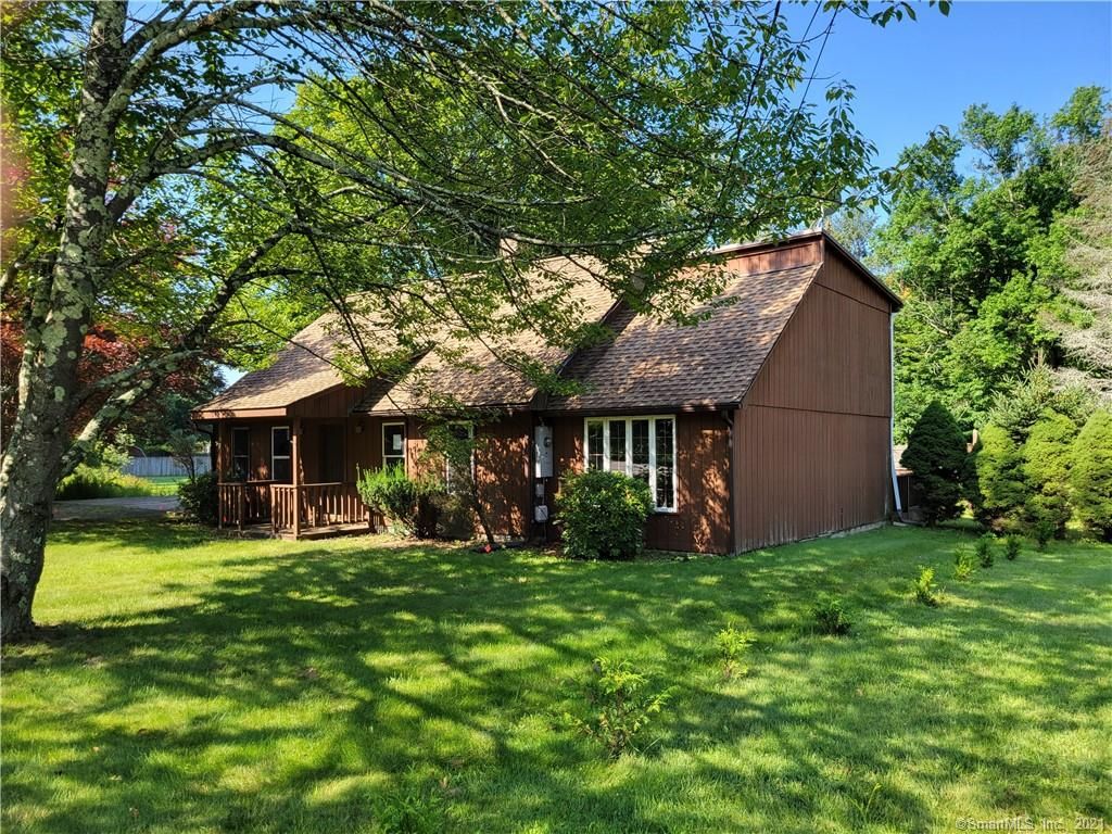 450 E Waterbury Rd, Naugatuck, CT 06770