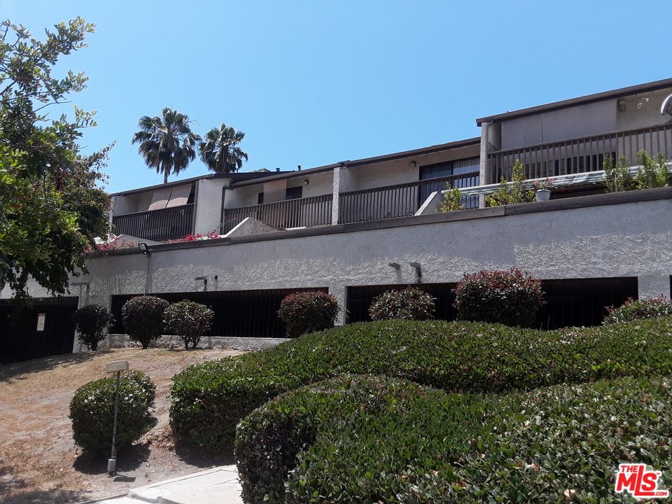 601 S Van Ness Ave #4, Los Angeles, CA 90005