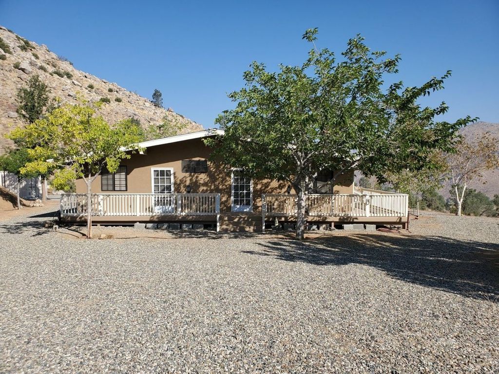 8137 Thoroughbred St, Onyx, CA 2 Bed, 1 Bath SingleFamily Home 26