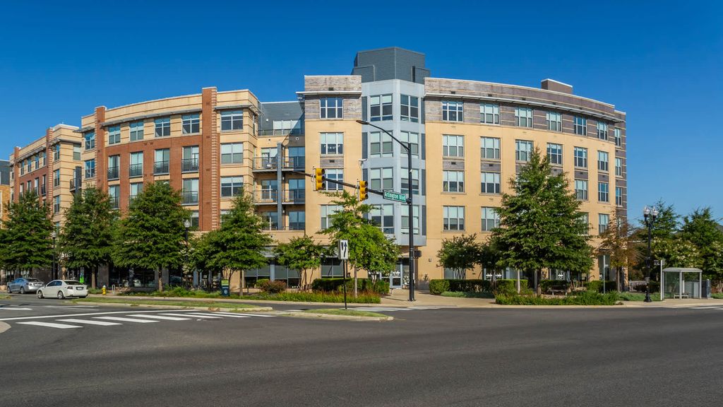 2209 N Pershing Dr, Arlington, VA 22201