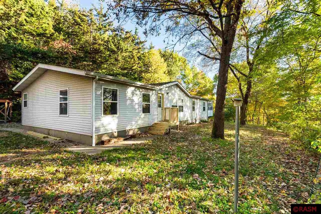 50534 Old River Bluff Rd, North Mankato, MN 56003