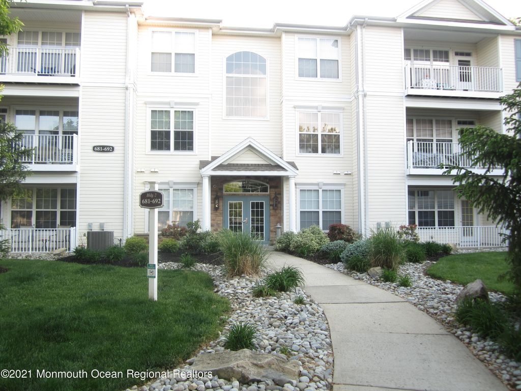 683 Saint Andrews Place, Manalapan, NJ 07726 Trulia