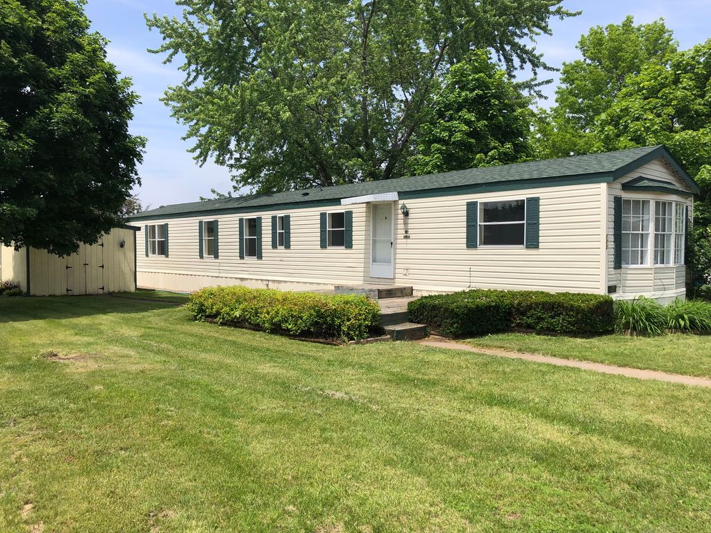 122 Cedar Heights Ct, Camanche, IA 52730 Trulia