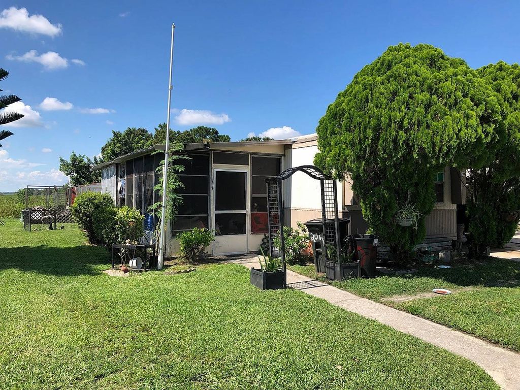 Lakeside Garden Cir #204, Lake Wales, FL 33859 - See Est. Value, Schools \u0026  More, image size:1024x768