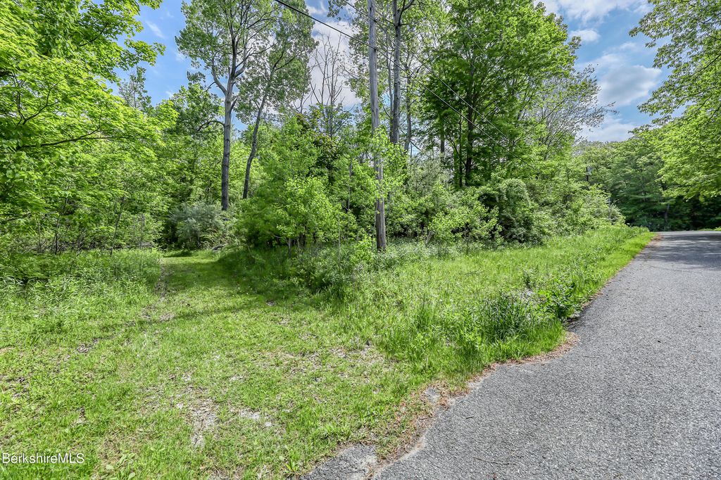 23 Stormview Rd, Lanesborough, MA 01237 Trulia