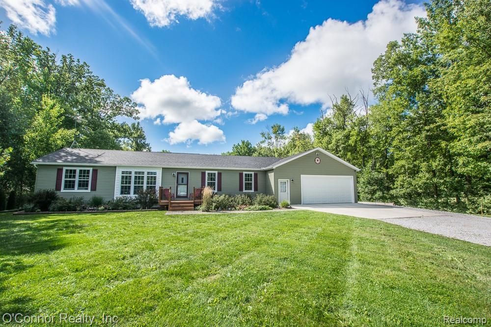 5405 Smiths Creek Rd, Kimball, MI 3 Bed, 3 Bath SingleFamily Home