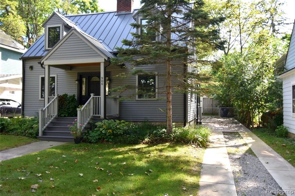906 Gott St, Ann Arbor, MI 48103
