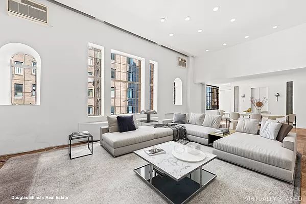 444 E 52nd St #8A8B, New York, NY 10022