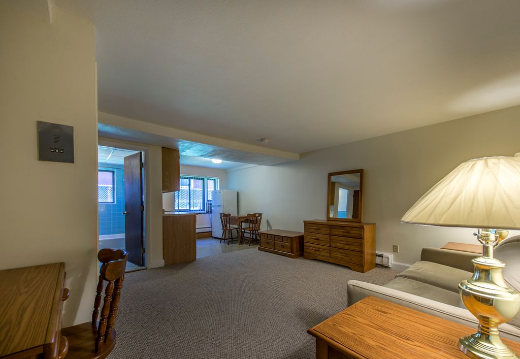 9-15 Chester St, Cambridge, MA 02140