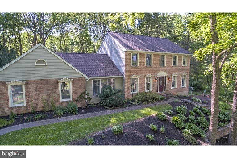 9 Country Ln, Douglassville, PA 4 Bed, 2.5 Bath SingleFamily Home