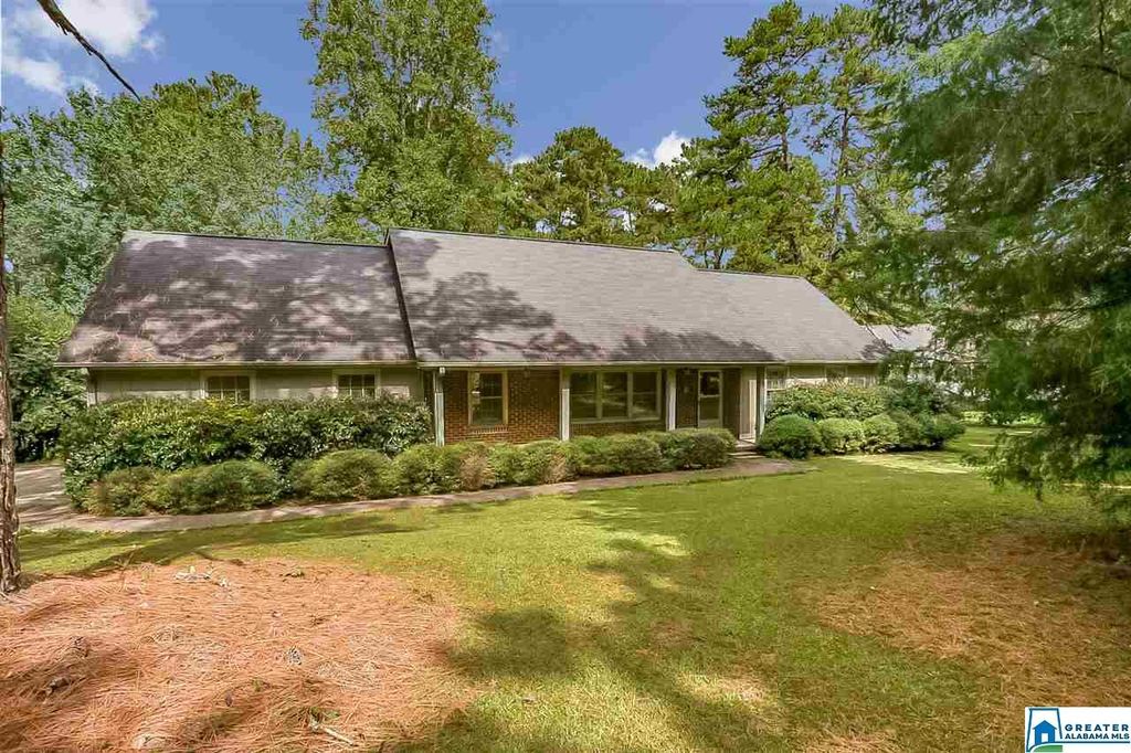 5840 Cahaba Valley Rd, Birmingham, AL 4 Bed, 3 Bath SingleFamily