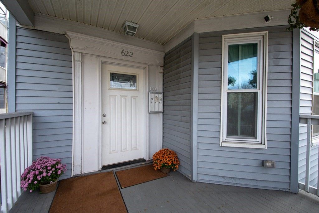 622 Morton St #1, Mattapan, MA 02126