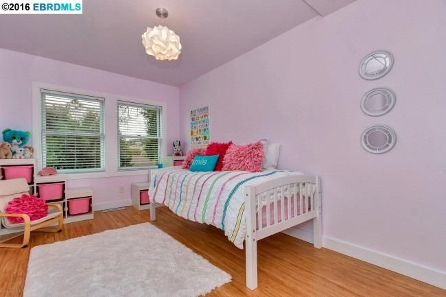 6969 Broadway Ter, Oakland, CA - 5 Bed, 3 Bath Single-Family Home - 23