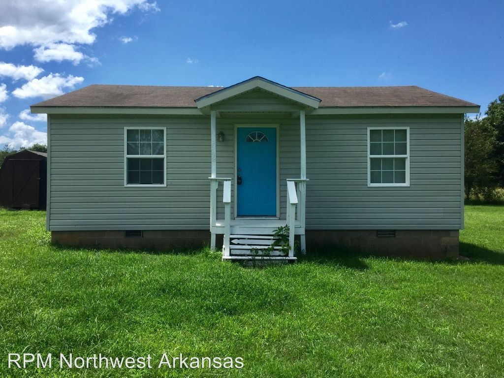 3942 E Monitor Rd, Springdale, AR 2 Bed, 1 Bath SingleFamily Home