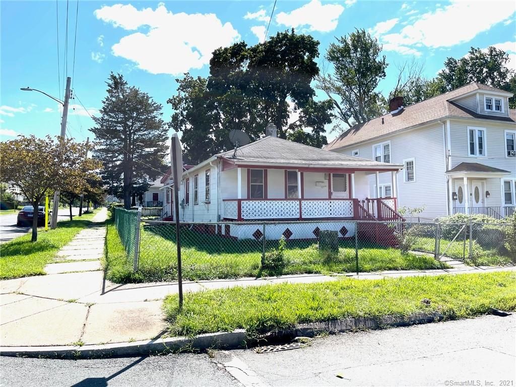 133 Burnham St, Hartford, CT 06112