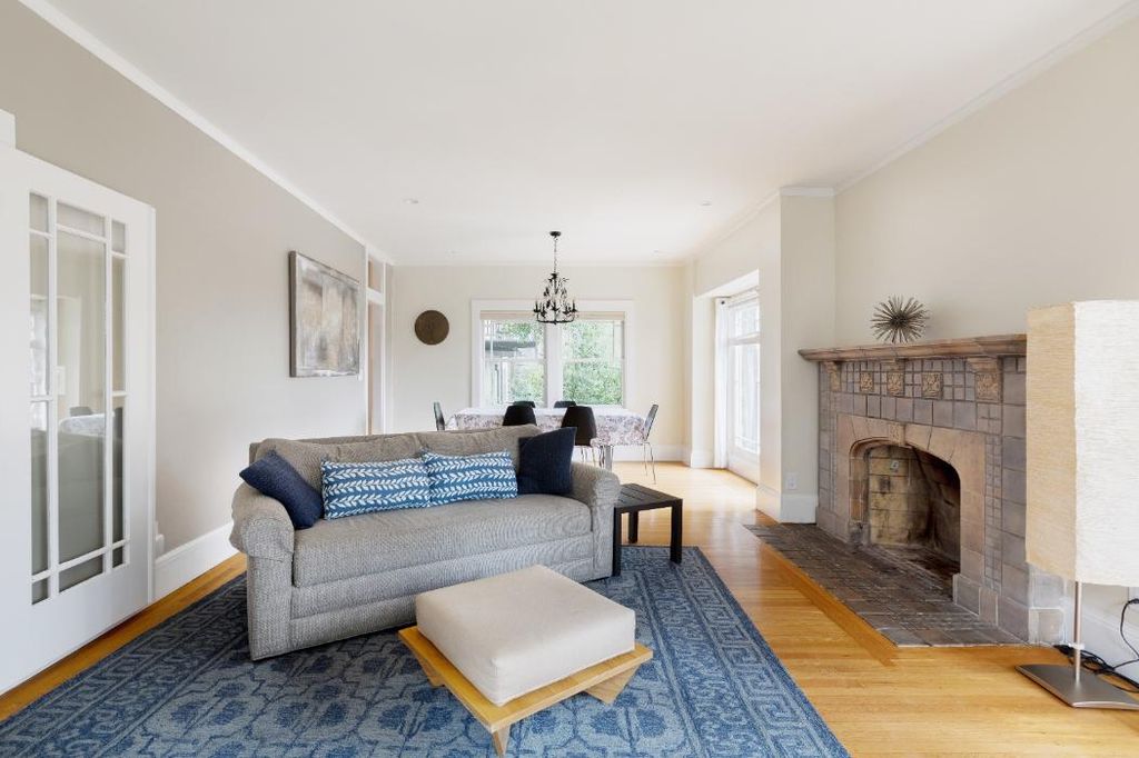 2405 Hillside Ave, Berkeley, CA 94704