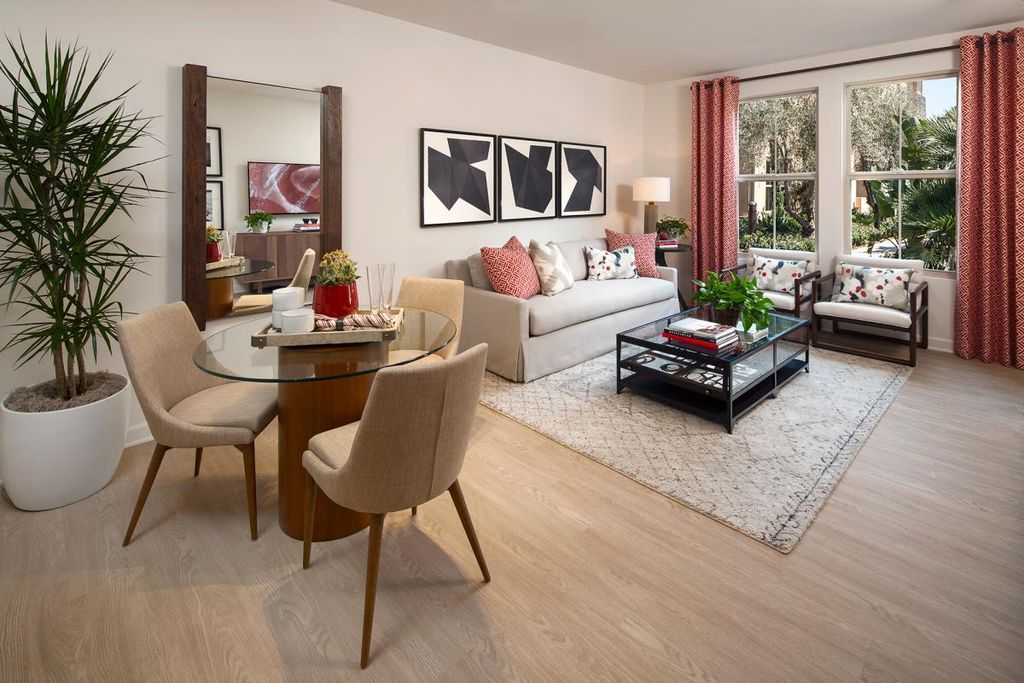 100 Family Tree, Irvine, CA 92618