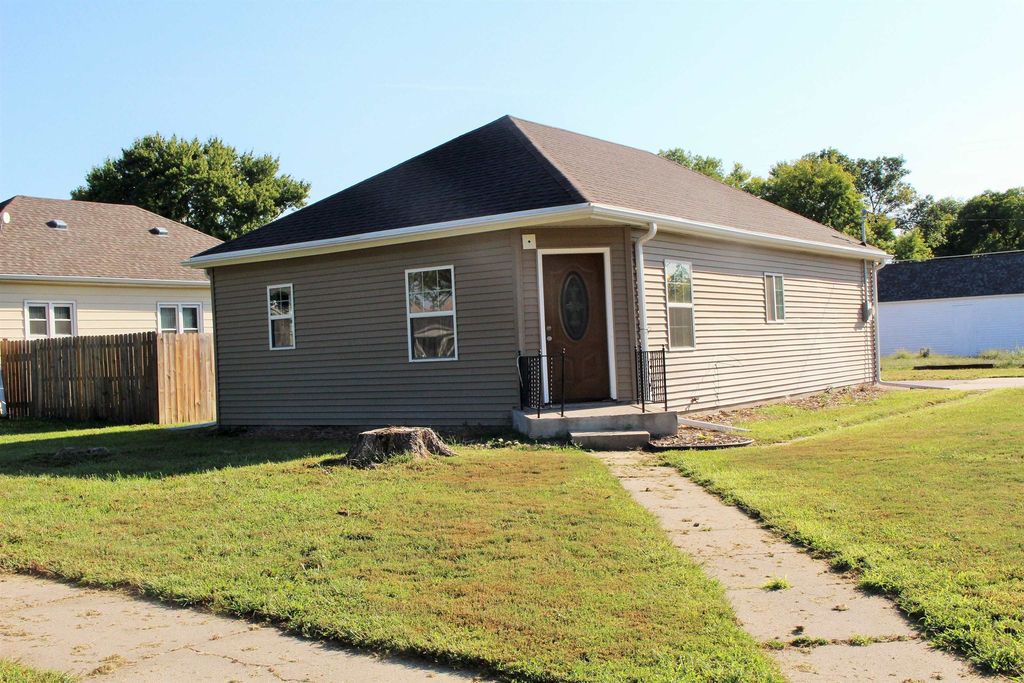701 Sicily Ave, Ravenna, NE 68869
