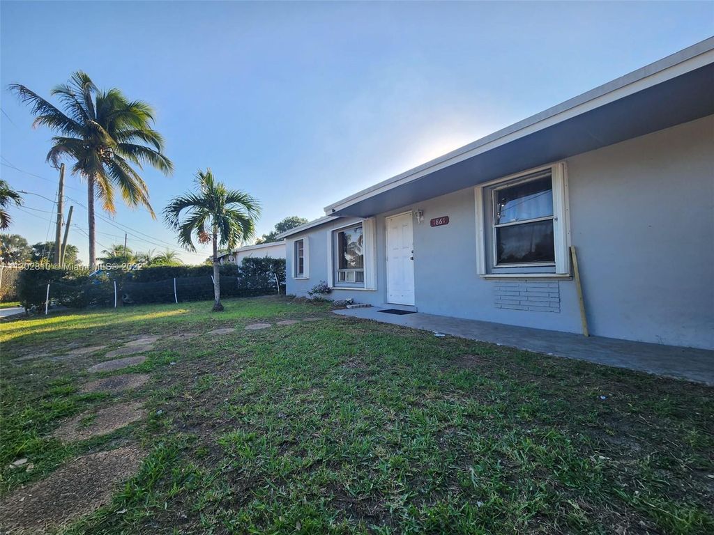 1861 NW 36th Ter, Fort Lauderdale, FL 33311