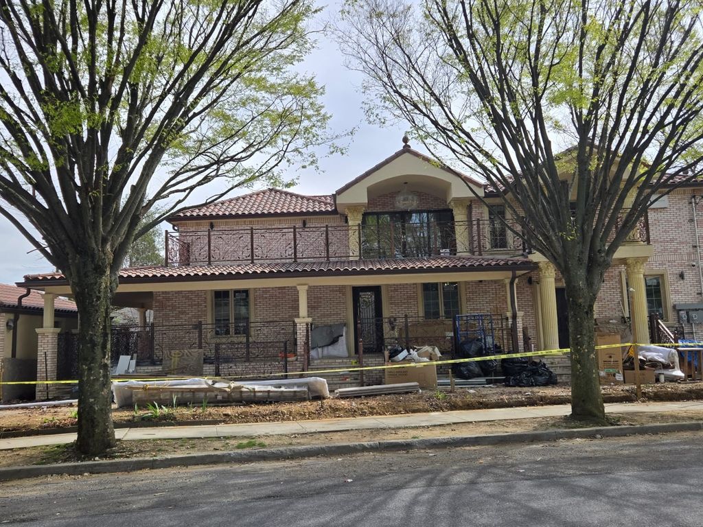 8803 Sabre St 2 Queens Village - Dcbd1e42c4dcdb0262c634e86418348e Full