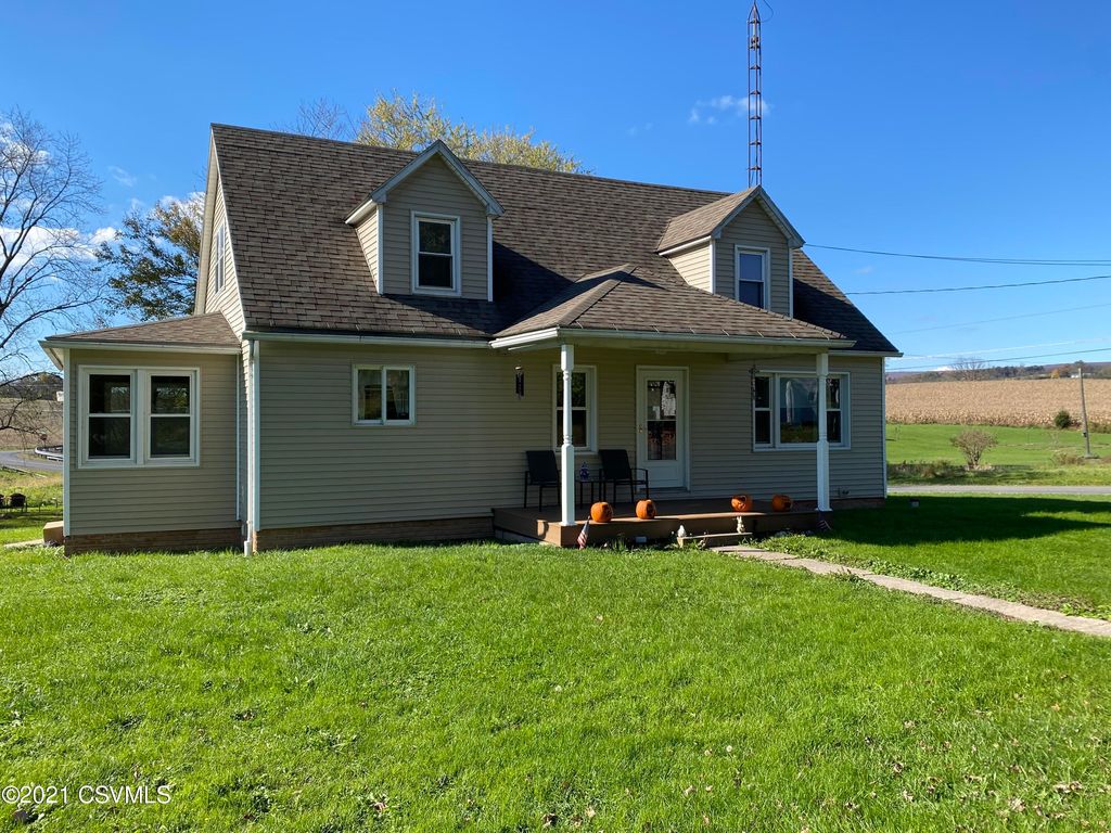 75 Huff Rd, New Columbia, PA 17856