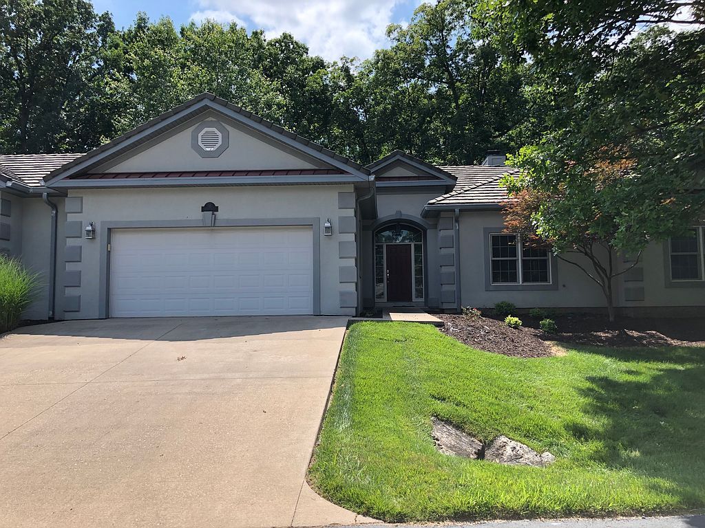 11 Avilia Dr, Sunrise Beach, MO 65079