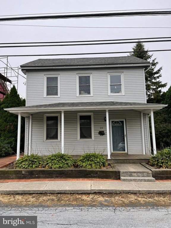 26 Main St, Stouchsburg, PA 19567