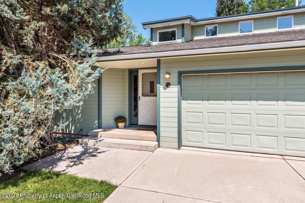 785 Merrill Ave, Carbondale, CO 81623