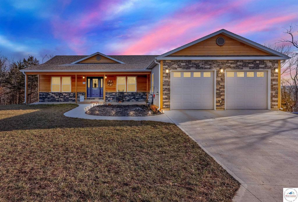 28286 Doc Rhodes Dr, Warsaw, MO 65355