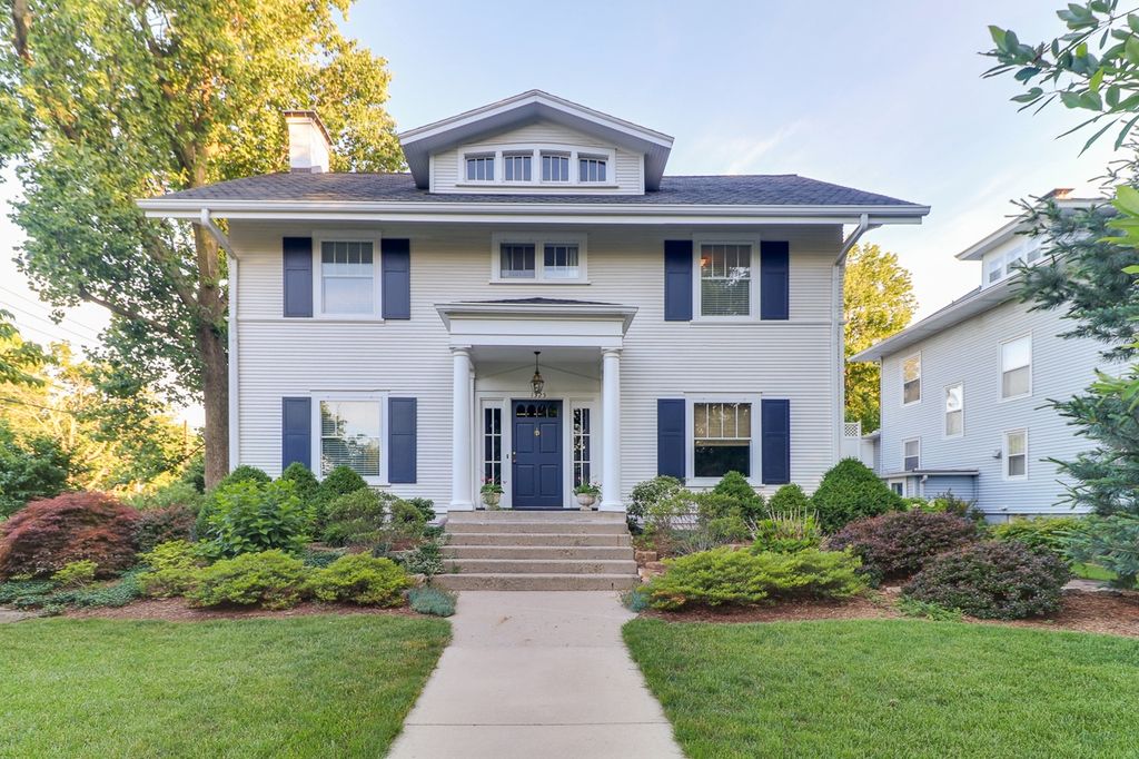 1325 E Washington St, Bloomington, IL 61701 Trulia