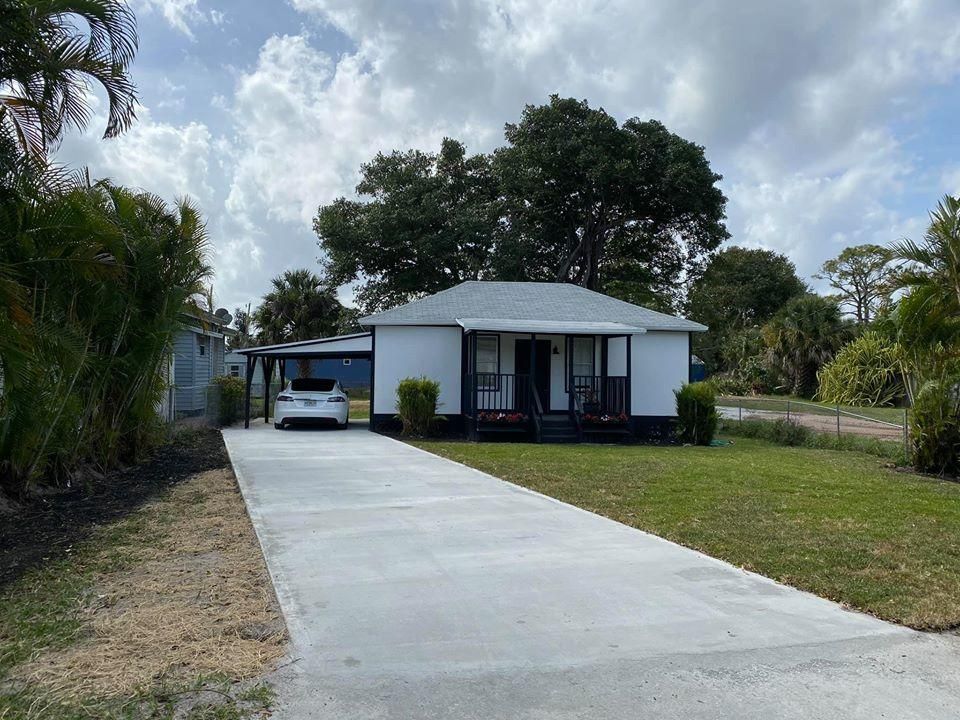 2667 Old Military Trl, West Palm Beach, FL 33417