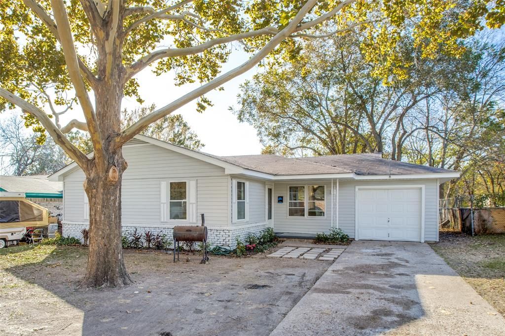 551 Dawson Dr, Duncanville, TX 75116