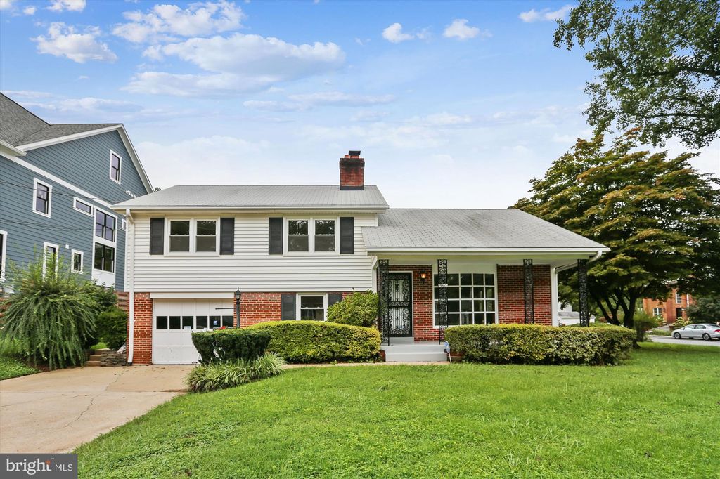 560 Anderson Ave, Rockville, MD 20850
