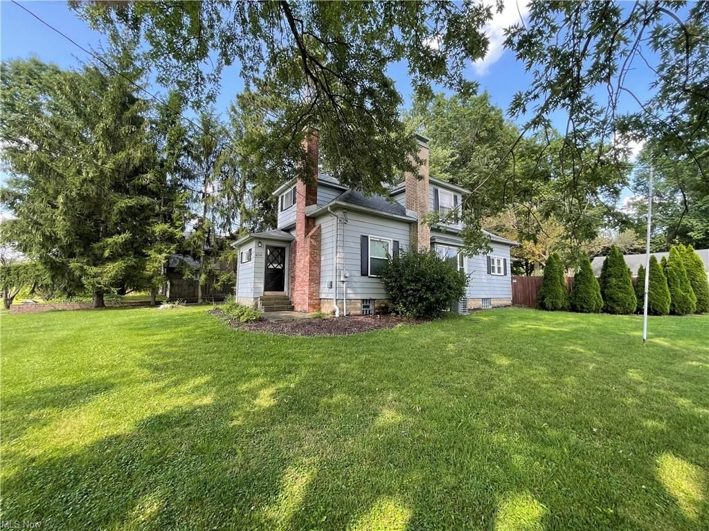 3295 Bears Den Rd, Youngstown, OH 44511