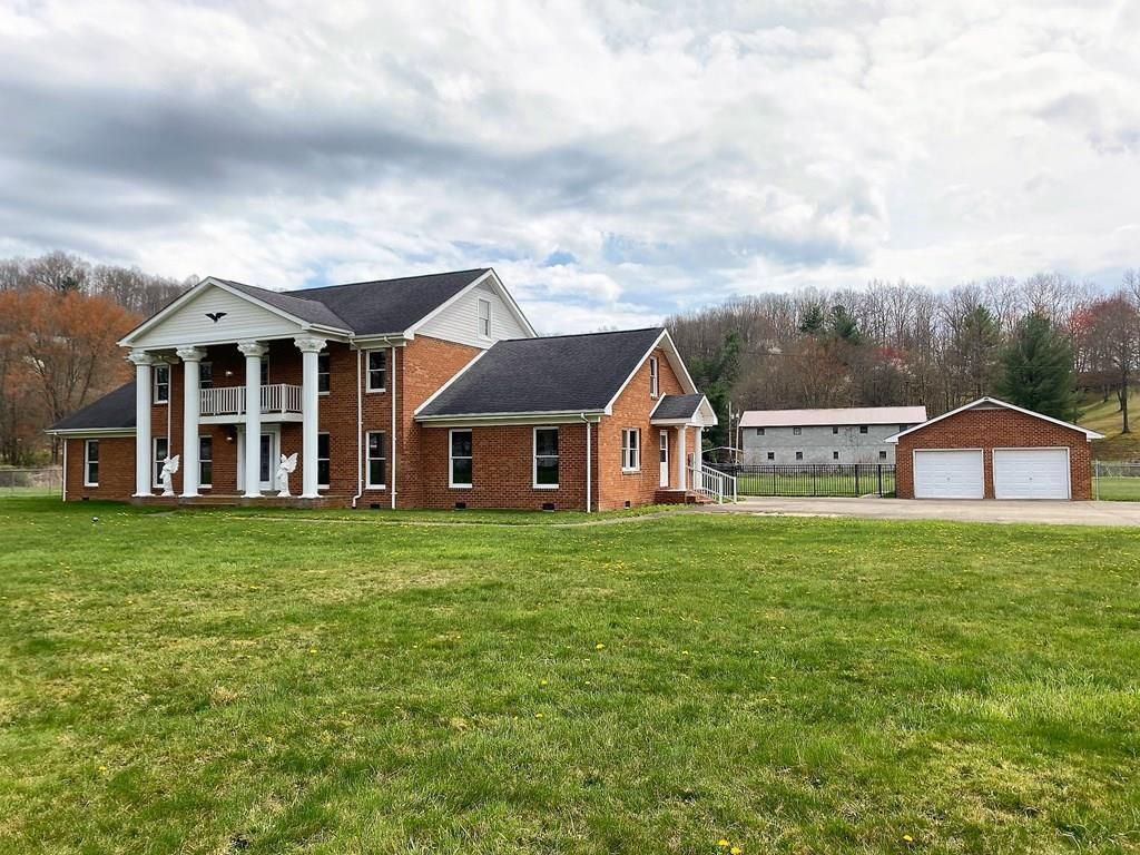111 Stiles Tpke, Glen Daniel, WV 25844 Trulia