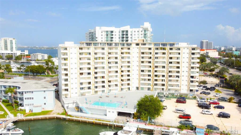 7904 West Dr #103, North Bay Village, FL 33141
