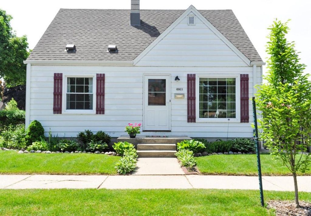 8900 W Townsend St, Milwaukee, WI 53222