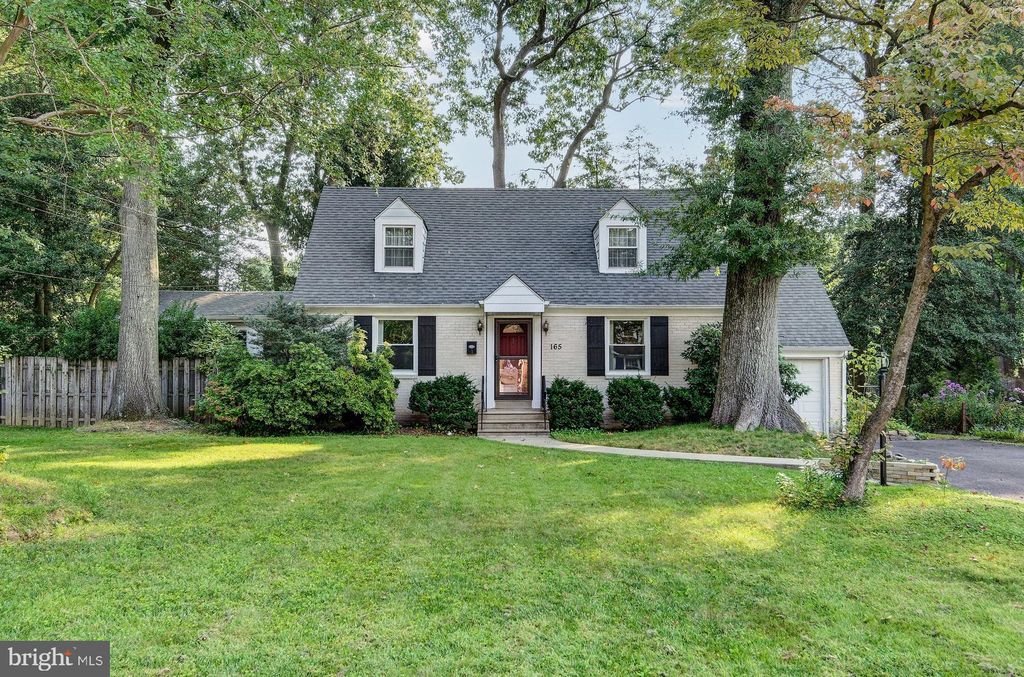 165 Sheridan Ave, Cherry Hill, NJ 08002