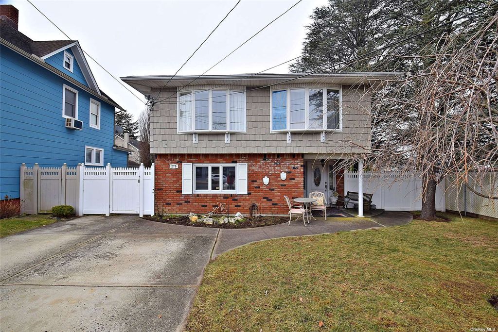 279 N Wellwood Avenue, Lindenhurst, NY 11757 Trulia