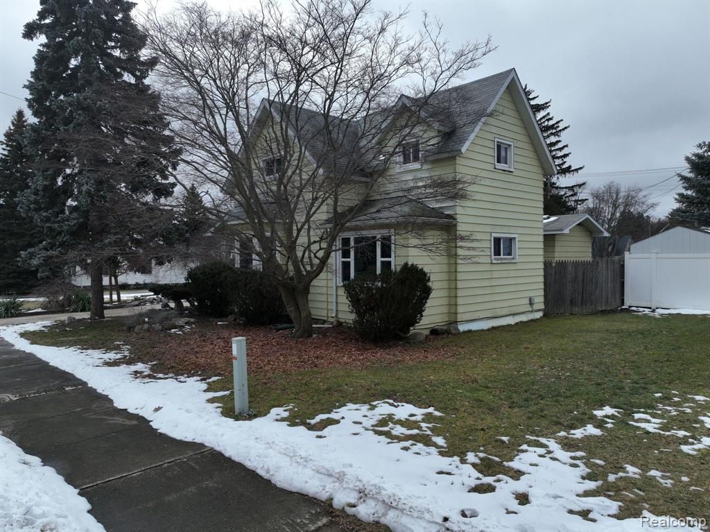 203 Bacon St, Bad Axe, MI 48413 MLS 20240006773 Trulia