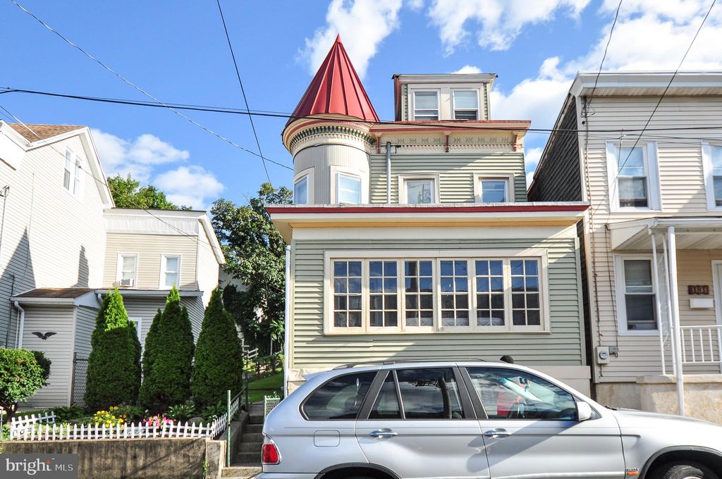 1129 W Norwegian St, Pottsville, PA 17901