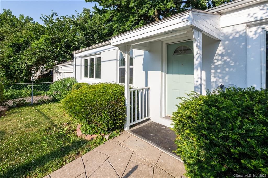 110 Pearl Harbor St, Bridgeport, CT 06610