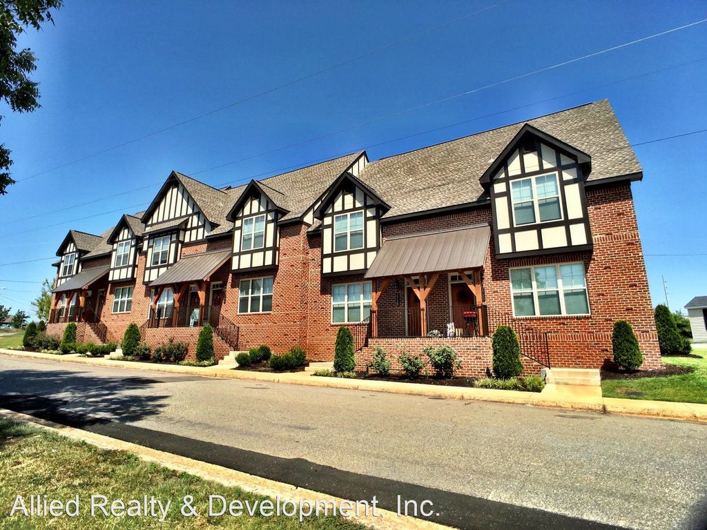 1720-1730 10th St E, Tuscaloosa, AL 35404